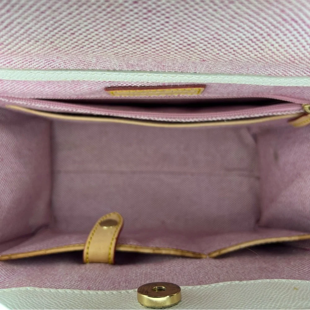 Dooney & Bourke White and Tan Satchel - Picture 13 of 16